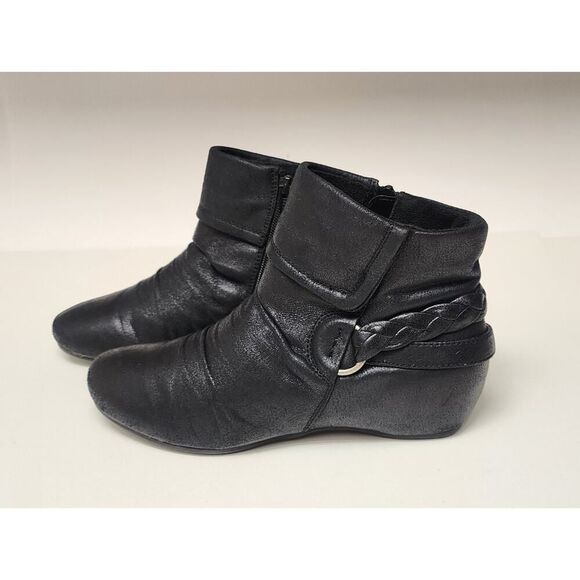 Auditions Sana Black Buckle Strap Cuffed Wedge Heel BOOTIES 7M - Picture 4 of 10